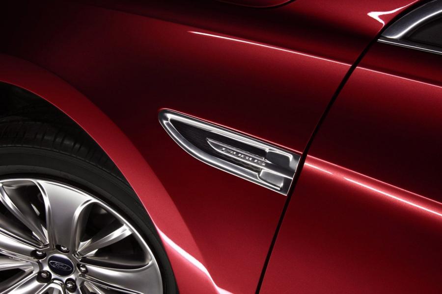  Ford Taurus 2010 года  (фото 110 из 161)